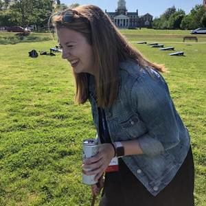 Meet your Posher, Julia